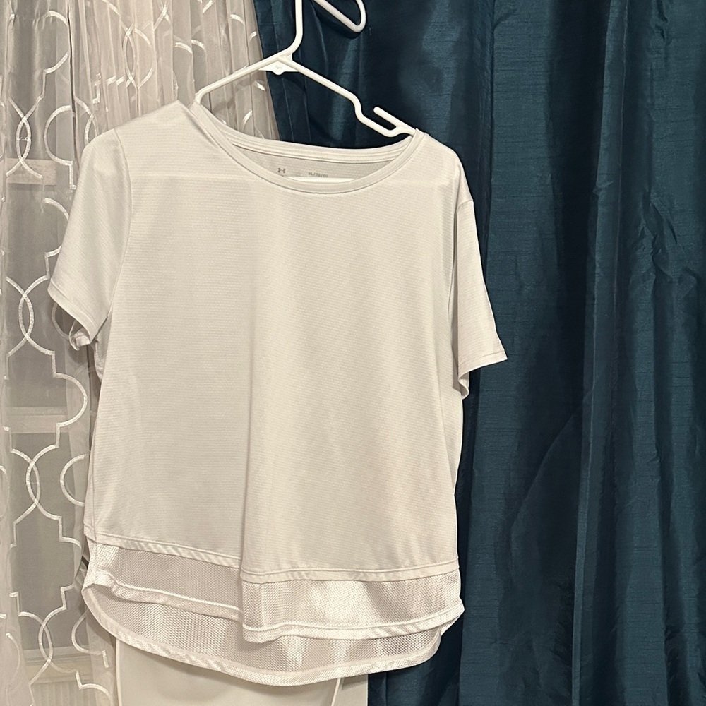 Under Armour White Short Sleeve Tee